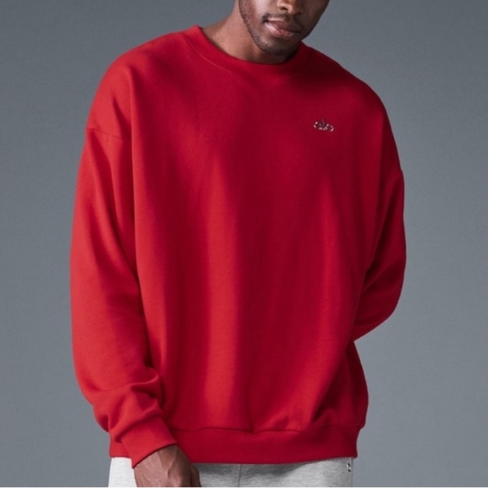 🔥NWT alo yoga accolade unisex crewneck pullover in red - Picture 6 of 10